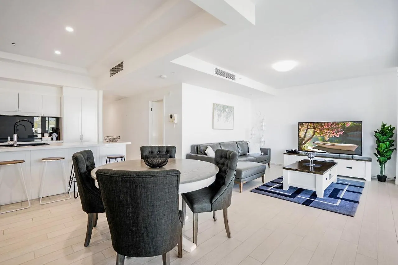 Wings Resort, Apartments And 2 Story Penthouses - We Accommodate Gold Coast Australia